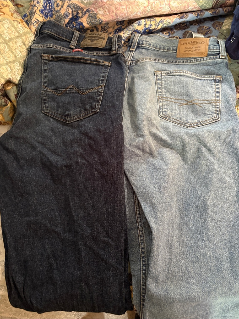 Levi's Men's Straight Jeans in Dark Indigo and Light Wash